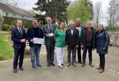 Illustration de l'actualité : Le jardin de l&rsquo;EHPAD s’embellit grâce au Lions Club